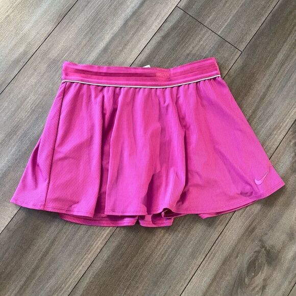 Nike Pink‎ Athletic Workout Skirt Women Large Bin A-17 - Picture 1 of 4